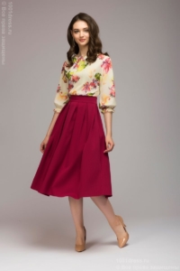 Платье миди с бордовой юбкой и цветочным принтом купить в интернет-магазине
