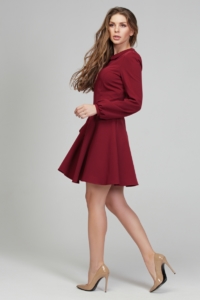 Купить Короткое платье вишневого цвета с расклешенной юбкой и рукавом "фонарик" в магазине женской одежды в Воронеже