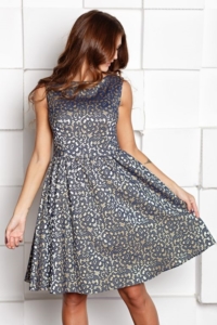 Короткое платье из жаккарда золотого цвета с синим цветочным принтом купить в интернет-магазине