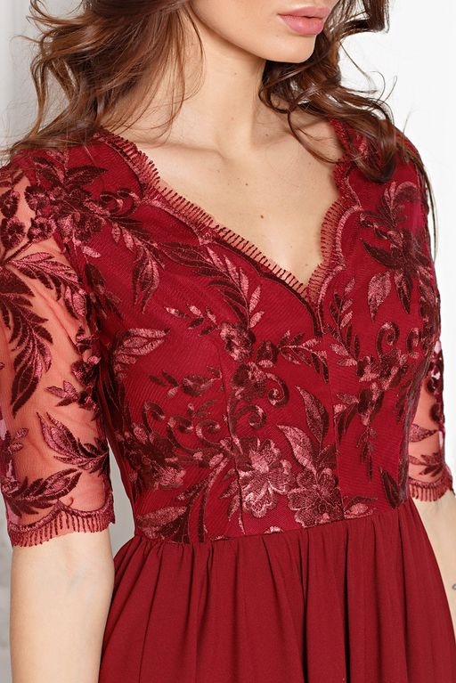 Купить Коктейльное платье цвета марсала с пышной юбкой и кружевным верхом в магазине женской одежды в Воронеже