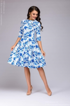 Короткое белое платье с голубым цветочным принтом и рукавами 3/4 купить в интернет-магазине