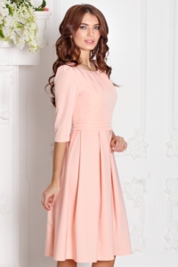 Платье персикового цвета длины миди с пышной юбкой и рукавами 3/4 купить в Воронеже