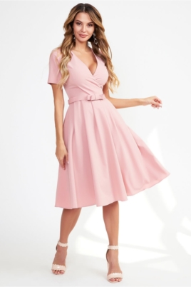 Нежно-розовое платье миди с декольте и пышной юбкой купить в интернет-магазине