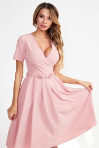 Нежно-розовое платье миди с декольте и пышной юбкой заказать с бесплатной доставвкой