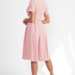 Нежно-розовое платье миди с декольте и пышной юбкой vv51544pk-4