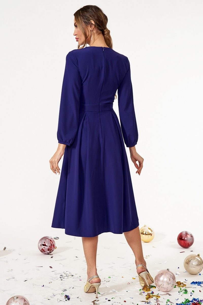 Купить Темно-синее платье миди с расклешенной юбкой и длинными рукавами с бесплатной доставкой