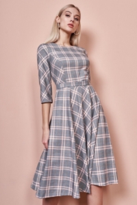 Заказать в интернет-магазине Серое платье миди с принтом в клетку и расклешенной юбкой